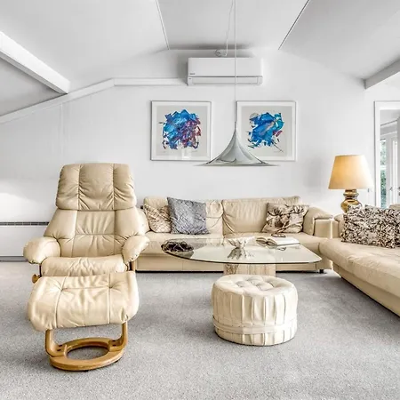 Eulalia - 50m From The Sea By Interhome