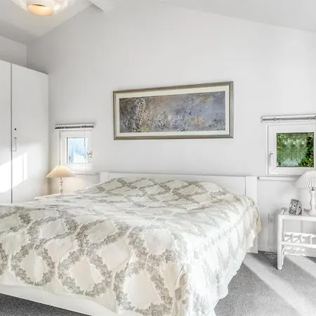 Eulalia - 50m From The Sea By Interhome *